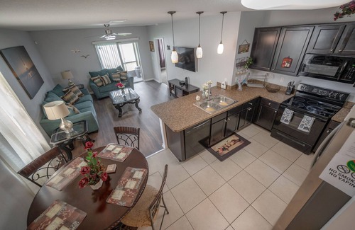 Sun City Center House | Cozy Little Home