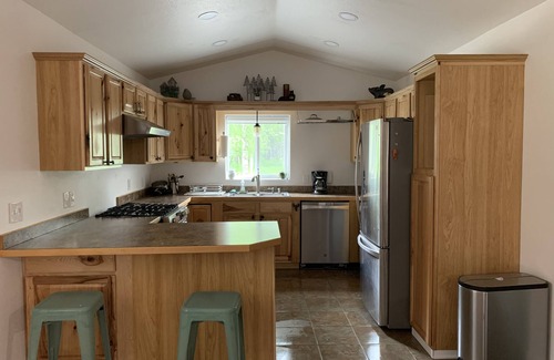 Fishhook House | Cozy Little House surrounded by nature and wildlife!