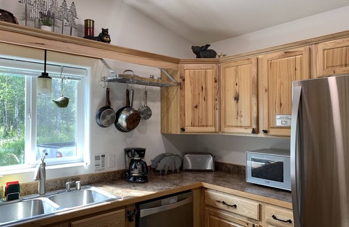 Fishhook House | Cozy Little House surrounded by nature and wildlife!