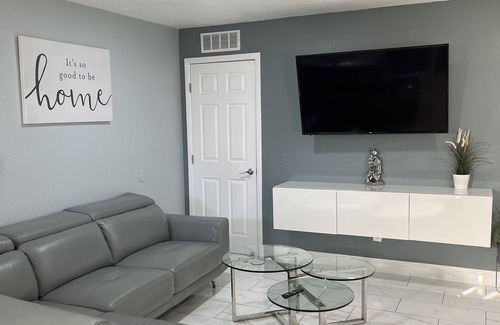 Tanglewood Condo | Cozy little place n15 min from the strip