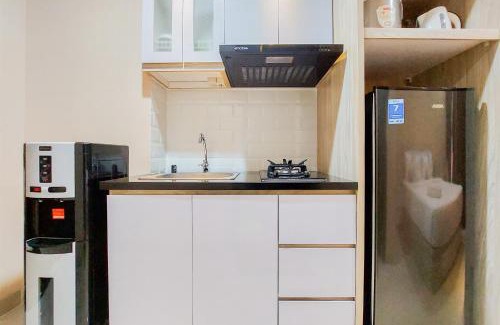Ciputat Apartment | Cozy Living Studio at Transpark Bintaro Apartment By Travelio