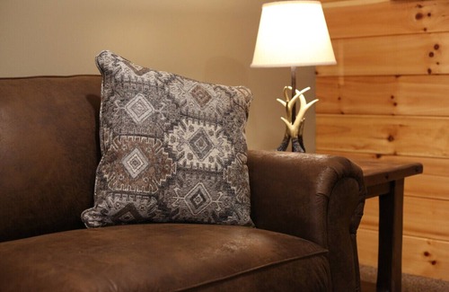 Millersburg Apartment | Cozy Lodge Suite 1/2 Mile from Downtown Berlin