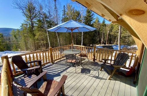 Granville Cabin | Cozy Loft for two with Hot Tub & Mtn Views