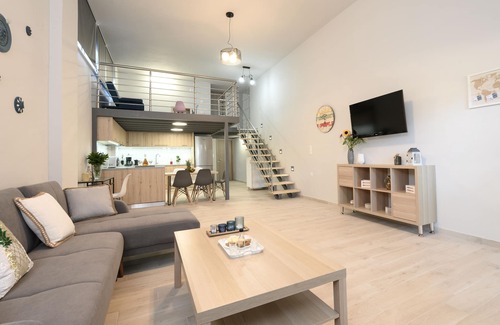 Kokkini Chani House | Cozy lofthouse - 3 min from the beach!