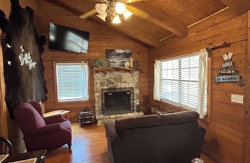Concan Cabin | Cozy Log Cabin called Buffalo Horizon. Sleeps 4. Close to Frio River