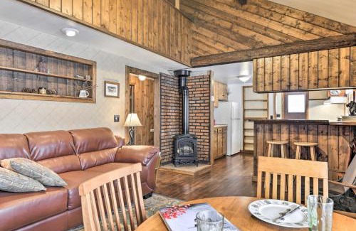Creede House | Cozy Log Cabin Escape In the Heart of Creede!