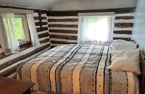 Bitely Cabin | Cozy log cabin on the banks of the Little South Branch, Pere Marquette River