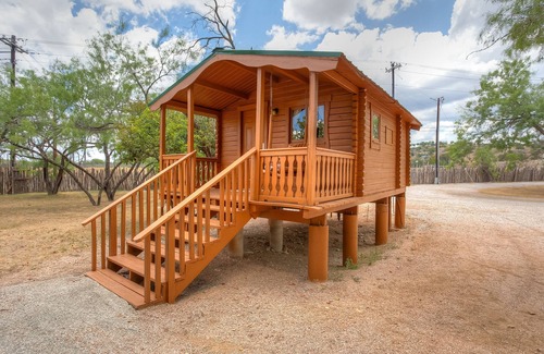 Blanco Cabin | Cozy Log Cabin on Miller Creek - 5 mi south of downtown Johnson City