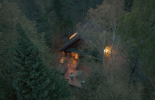 Lac Superieur Village Ski Chalet | Cozy Log Cabin with Spa - 3 min of Tremblant
