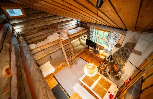 Pyhatunturi Cabin | Cozy Log Cabin with Sauna - Right next to skiing slopes