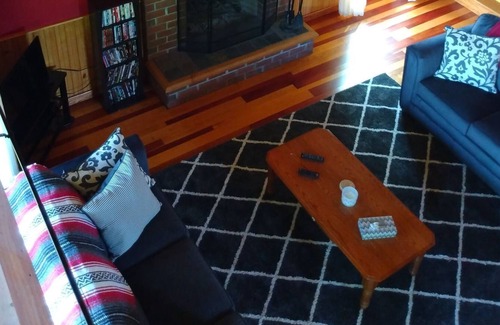 Randolph House | Cozy log home on Amish Trail in Cattaraugus County