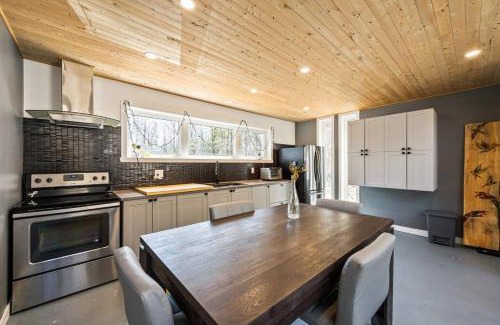 Grenville-sur-la-Rouge Ski Chalet | Cozy, luminous and charming retreat