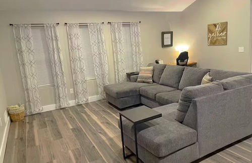 Elizabethtown Apartment | Cozy luxurious spacious apt centrally located in the heart of elizabethtown ky