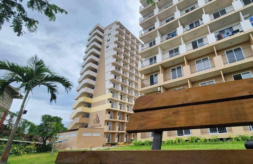 Lapu-Lapu Condo | Cozy Mactan Stay: Top Amenities Near Beaches & Attractions!