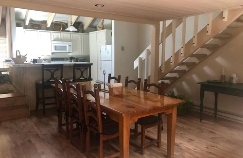 Mammoth Lakes Condo | Cozy Mammoth Snowcreek Condo in Great Location!n2 Bedrooms + Loft!