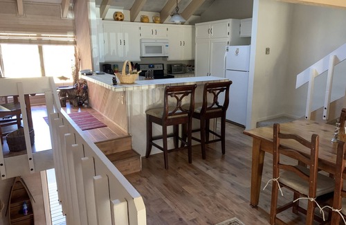 Mammoth Lakes Condo | Cozy Mammoth Snowcreek Condo in Great Location!n2 Bedrooms + Loft!