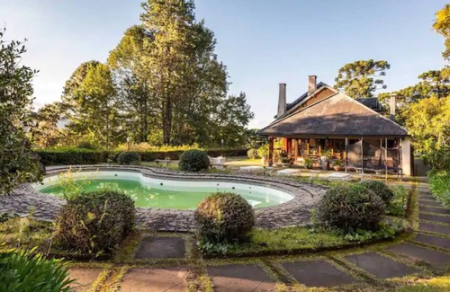 Loteamento Jardim Veu da Noiva House | Cozy mansion in Campos do Jordão