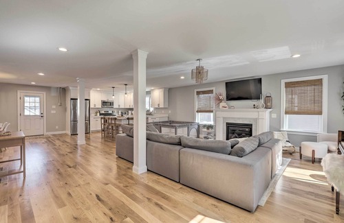 Merrimac House | Cozy Merrimac Abode w/Deck - 10 Mi to Beach!