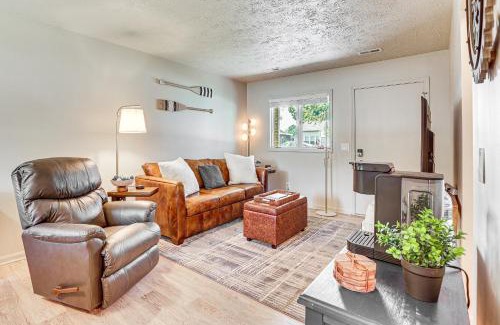 Meyers Lake House | Cozy Meyers Lake Townhome Near Hall of Fame!
