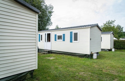 Bournoufay House | Cozy mobile home with terrace, in the Ardennes