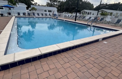 Kissimmee House | Cozy mobile home with 1 bedroom and WiFi, fitness room in adorable Kissimmee
