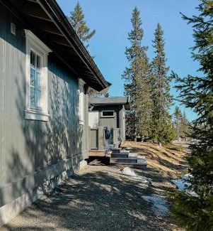 Ringsaker House | Cozy Modern Cabin Near Sjusjøen