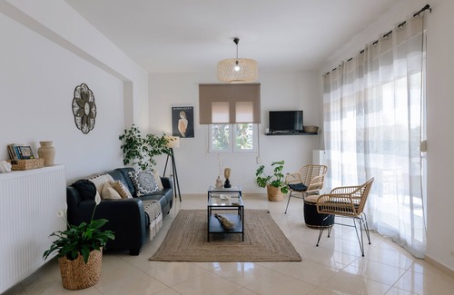 Adele Villa | Cozy,modern home in the middle of nature!Quiet area,countryside,clean atmosphere