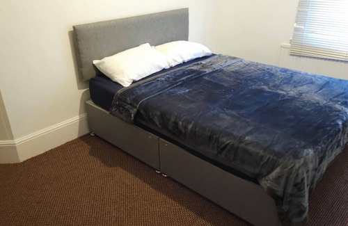 Northampton Apartment | 🏡 Cozy & Modern Rooms in Northampton – Great Location & Wi-Fi