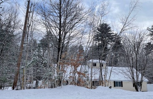 Birch Hill House | Cozy Mountain Getaway - Hot Tub & Game Room