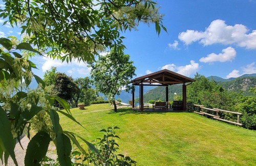 Castelnuovo di Garfagnana Villa | Cozy mountain home amidst the breathtaking views of the Apuan Alps