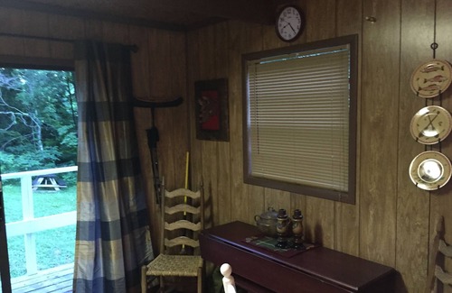 Canton Cabin | Cozy Mountainside Cabin 3400' Near Asheville NC