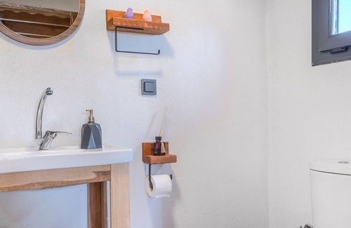 Urla House | Cozy Natural Bungalow w Fireplace in Urla