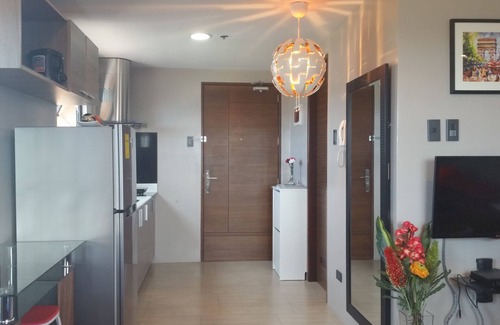 Pasig Condo | COZY&NEAR MALL CORNER STUDIO UNIT w/WIFI