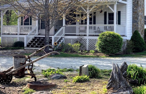 Altamont Cabin | Cozy Nest Cabin at Linville!