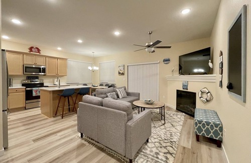 Netarts House | Cozy Netarts Bay Home w/game cave, WiFi, bunk beds
