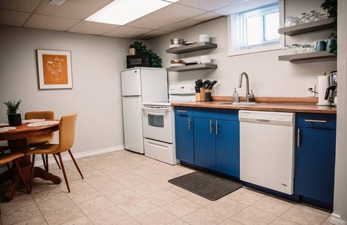 Timmins Apartment | Cozy New Apt w Dishwasher - DISCOUNTS for 2+weeks