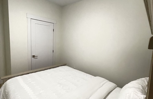 Halifax County Apartment | Cozy new basement apartment with lake view