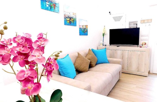 San Pietro in Bevagna Apartment | Cozy newly renovated apartment 30 meters from the sea