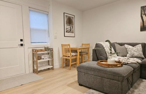 Maple Ridge Apartment | Cozy new Suite in Silver Valley