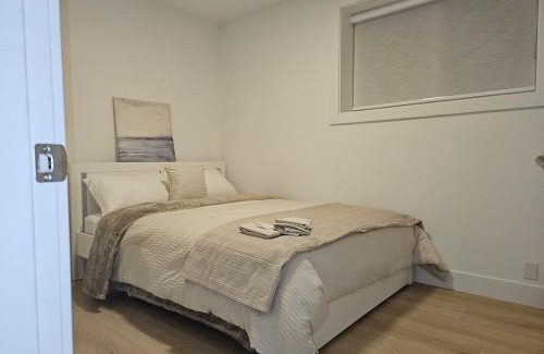 Maple Ridge Apartment | Cozy new Suite in Silver Valley