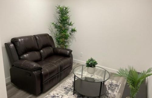 Evanston Apartment | Cozy newly built 1 bedroom suite