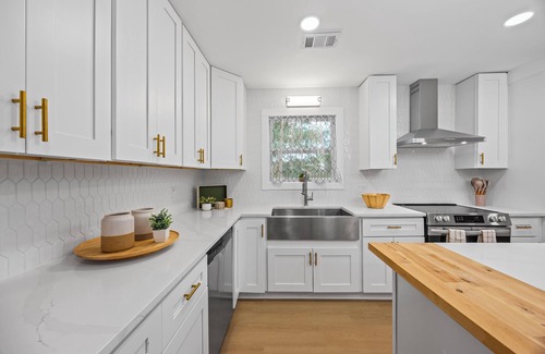 Smyrna House | Cozy, Newly Renovated 3BR/2 BA Smyrna Home - Truist Park & Roxy