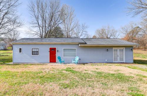 Lone Rock House | Cozy Norfork Home by White River Hike and Fish
