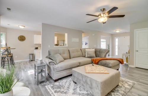 Mount Holly House | Cozy North Carolina Abode - Minutes from Downtown!