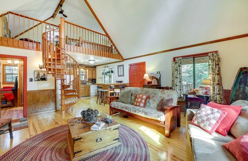 Pine Ridge Cabin | Cozy Oden Oasis w/On-Site Fishing Creek & Deck!