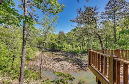 Pine Ridge Cabin | Cozy Oden Oasis w/On-Site Fishing Creek & Deck!