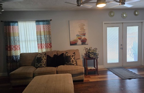 Sebring House | Cozy on the Canal. Minutes away to many great fishing spots.