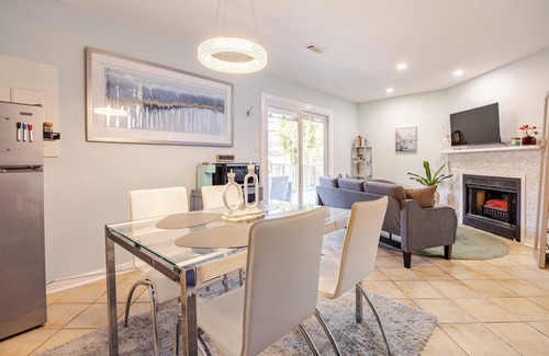 Herndon House | Cozy One-Bed Apartment in Heart of Herndon