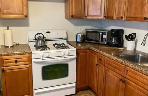 New Fairfield Apartment | Cozy one bedroom apartment in New Fairfield with restorative activities.n