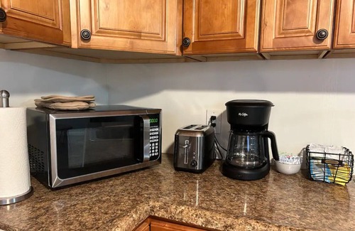 New Fairfield Apartment | Cozy one bedroom apartment in New Fairfield with restorative activities.n